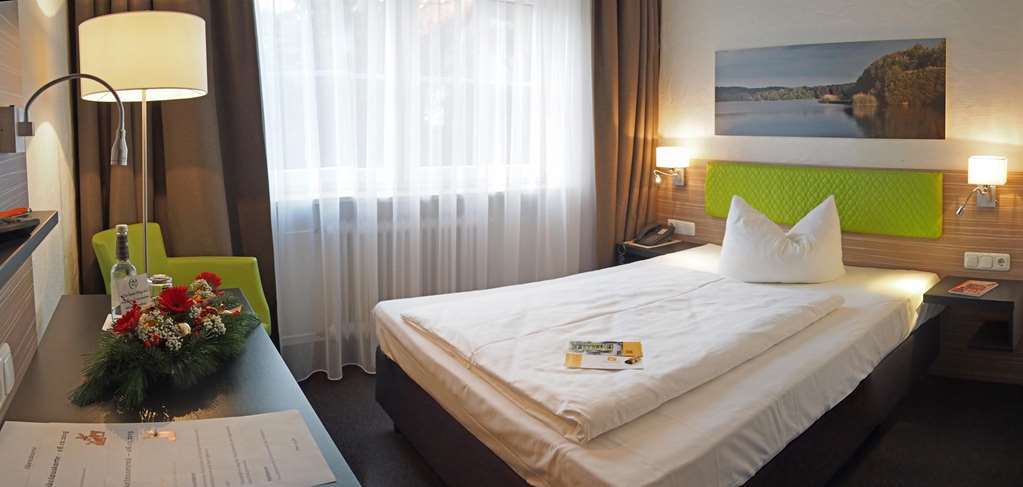 Hotel Sonnenhof Pleinfeld Room photo